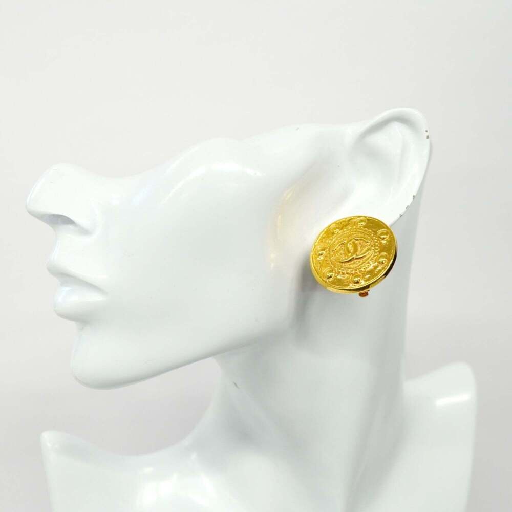 CHANEL Gold Logo Earrings - Picture 5 of 7